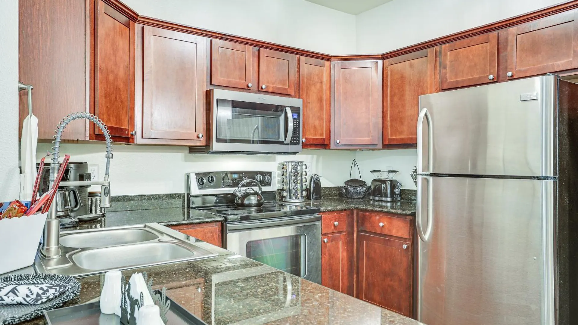 Scottsdale Condo With Fireplace And Community Pools! Apartmán